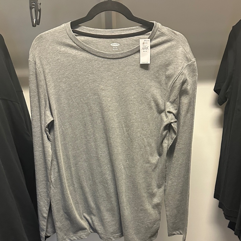 Old Navy Heather Gray Long Sleeve Men's Tee